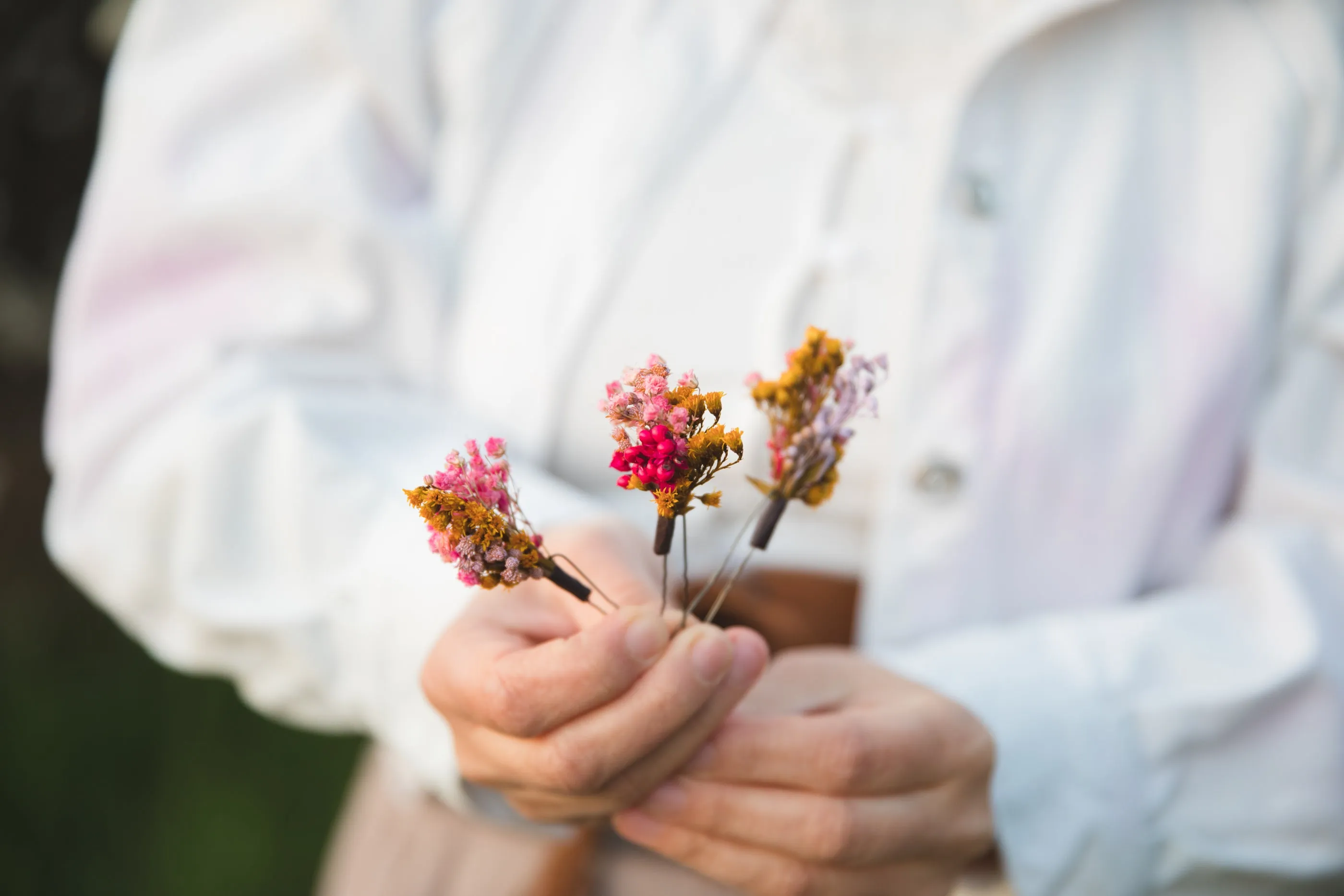 Pink and fuchsia flower hairpin