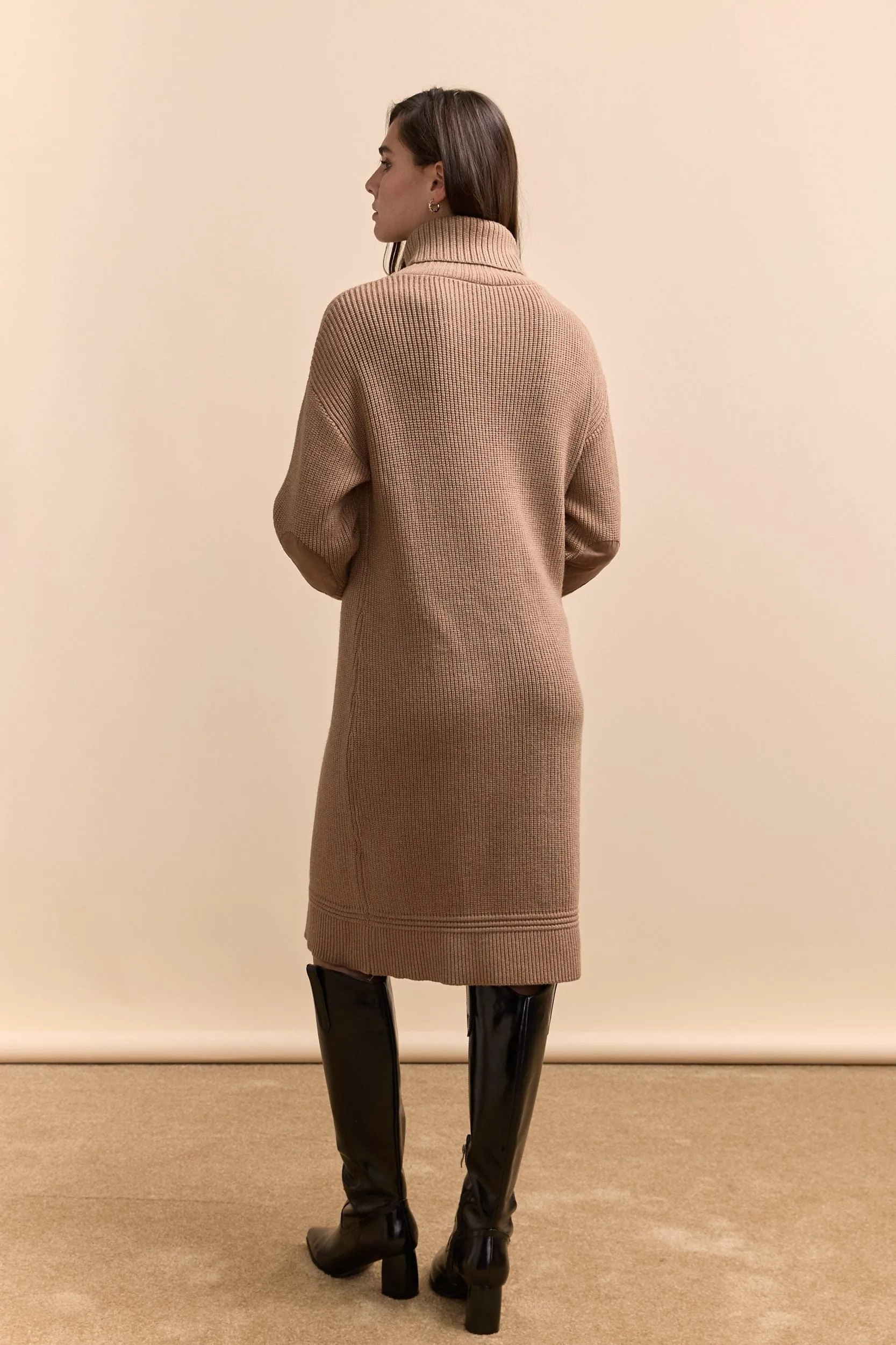 Rib knit dress with elbow patch